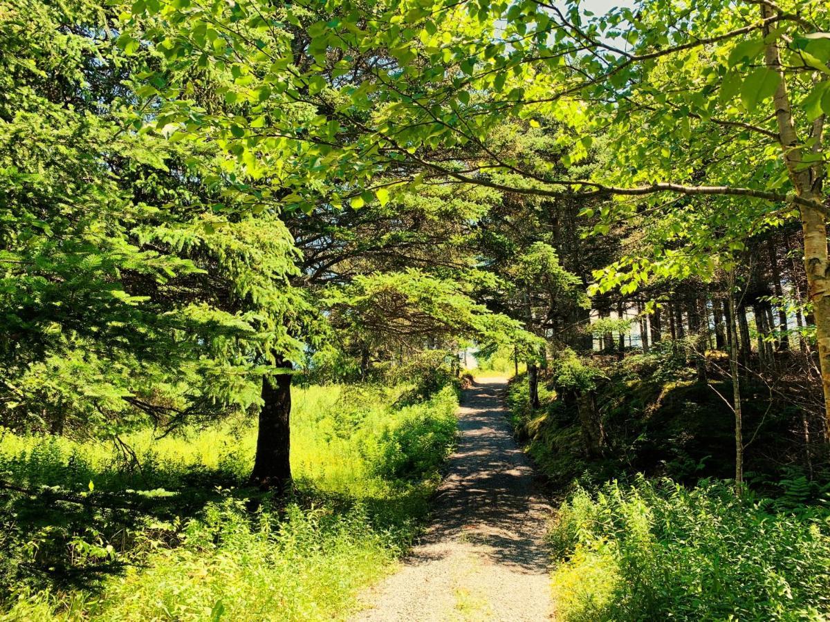 Eagle Valley Cottages Queensport Esterno foto